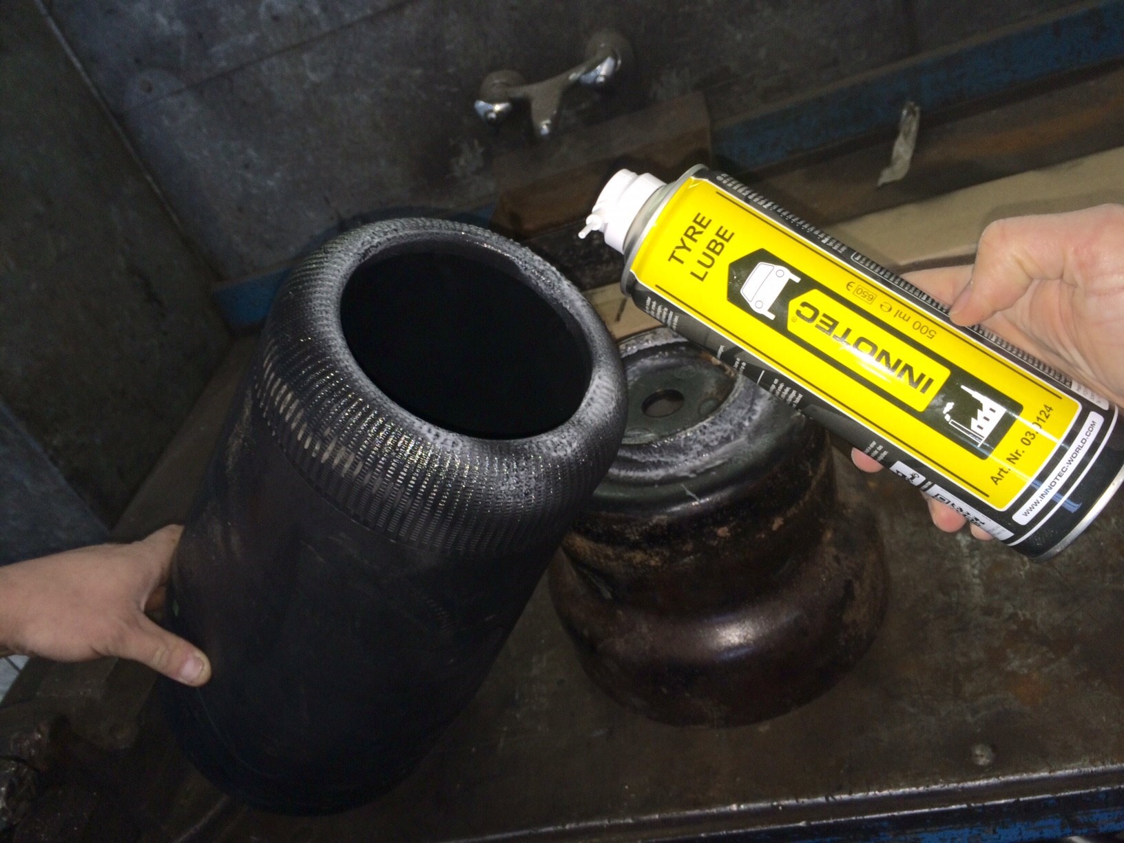 Tyre Lube - Transparent (6100) – Bild 3